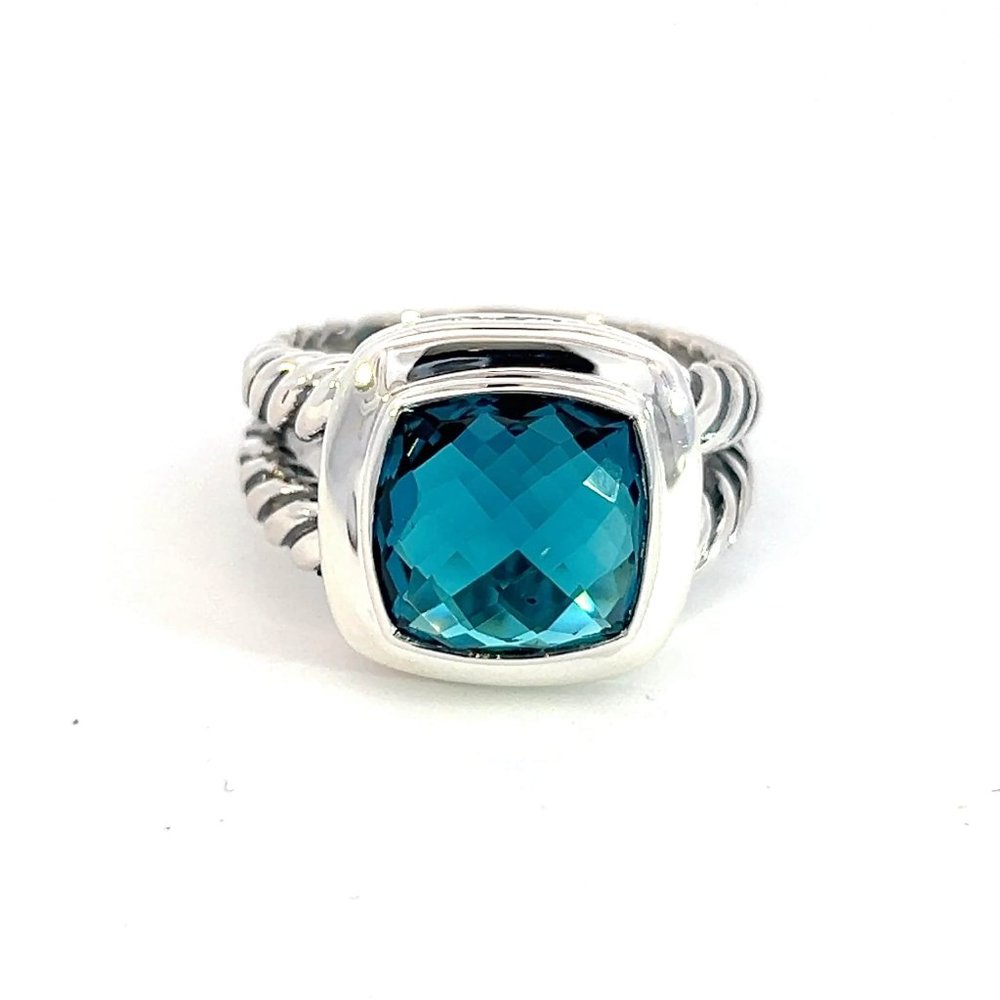 Elegant Silver and Blue Gemstone Ring